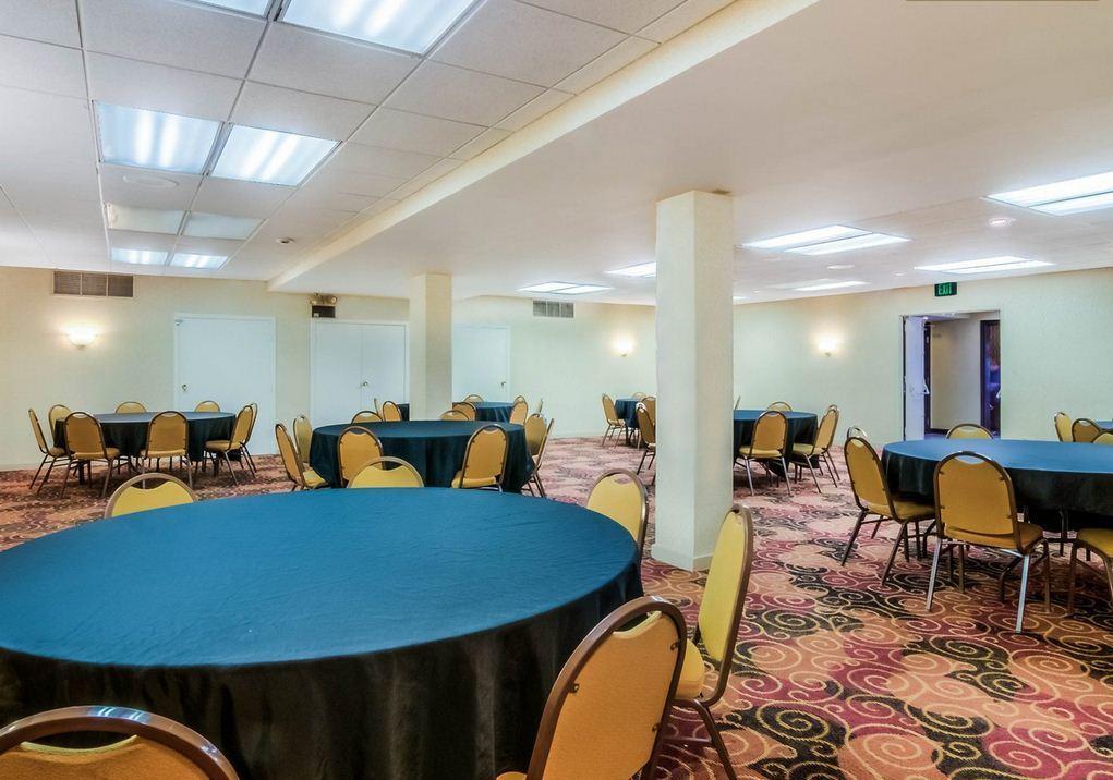 Econo Lodge - סאות בנד מראה חיצוני תמונה